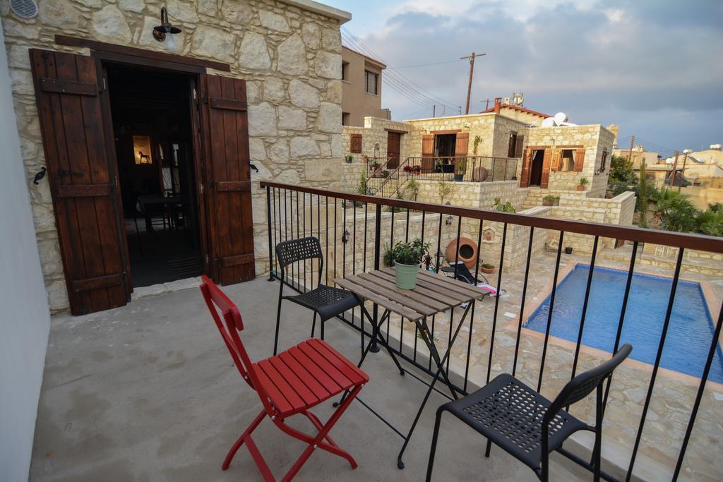 Aliki'S House 1+ 2 Pensionat Polis Rum bild